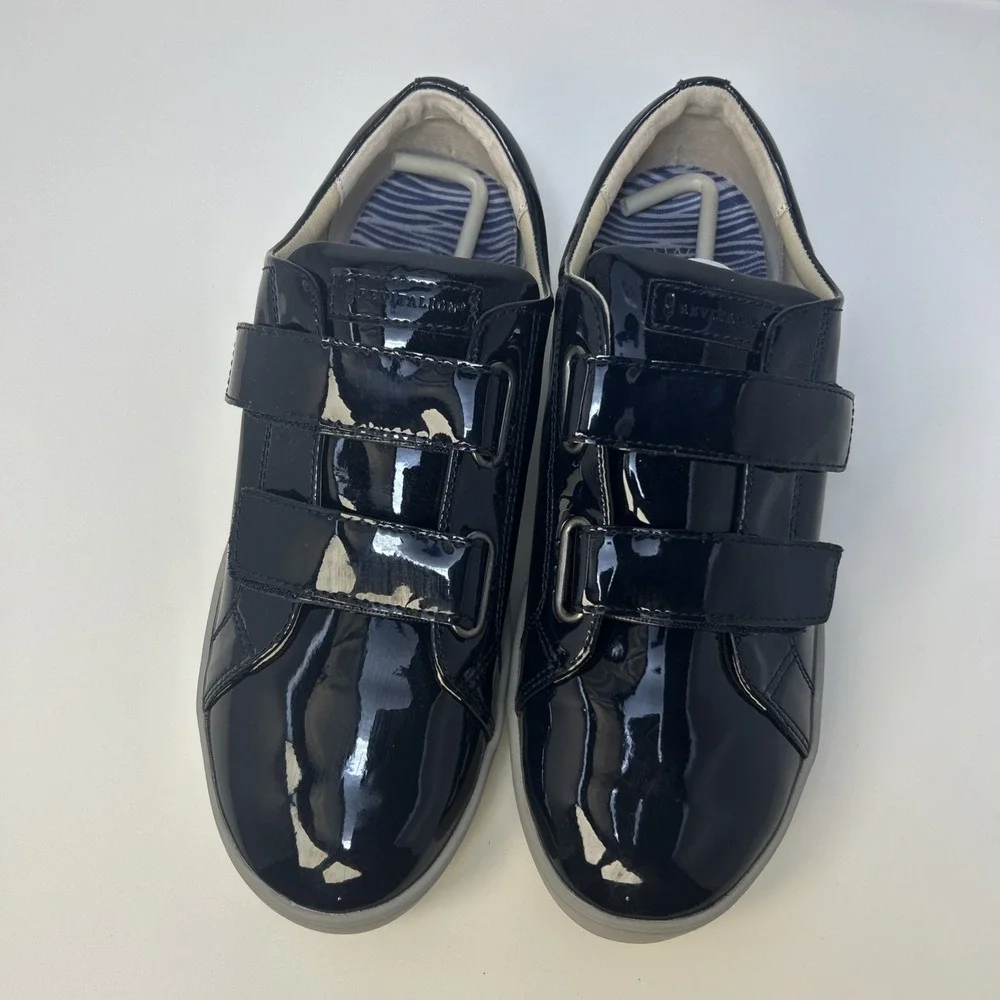 Revitalign Malibu Bella Patent Leather Orthotic Sneakers Peacoat Navy - 10W NIB